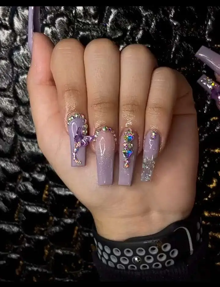 Gorgeous Tapered Coffin Nails In Pastel Purple