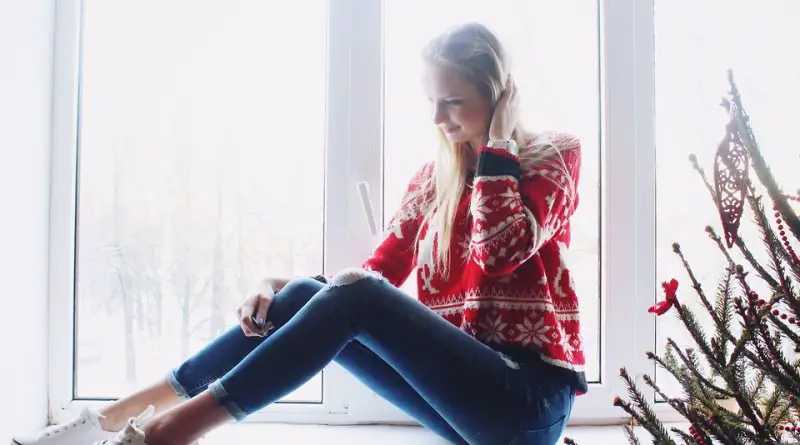 Ways To Wear Your Christmas Jumper