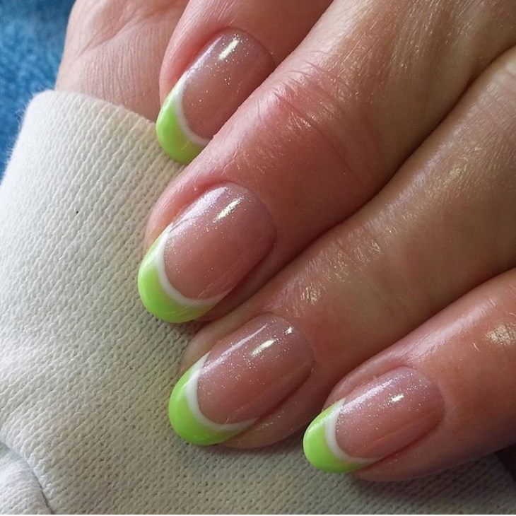 Light Green Rounded St Patrick'S Day Nails