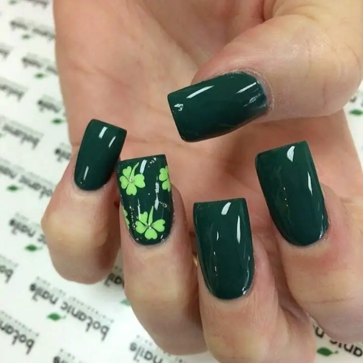 Four-Leaf Clover St Patrick'S Day Nails