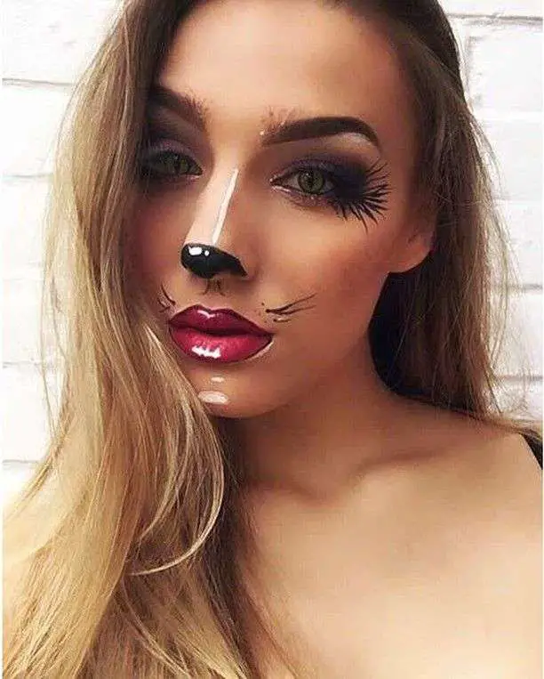 Black Cat Makeup Eyeliner + Pink Lips