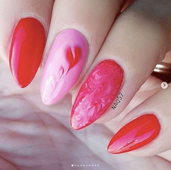 Red Valentine’s Day Nails Marbled
