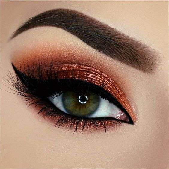 Makeup Looks for Green Eyes Copper Eyeshadow
