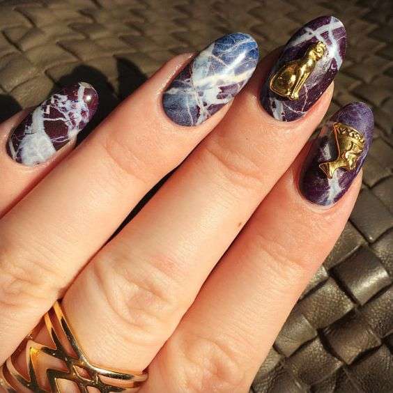 cat nail art gold
