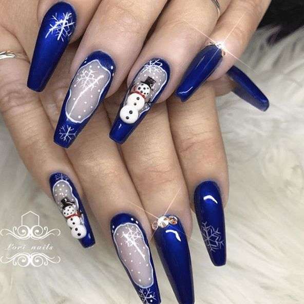 nail art inspo christmas themed nails snowman