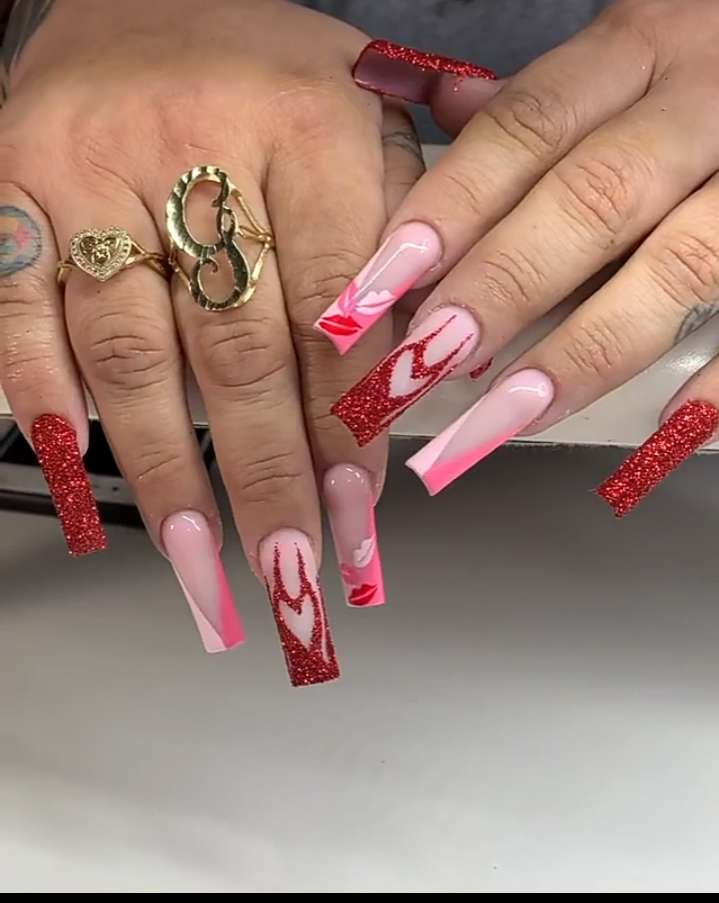 Hot And Light Pink Baddie Simple Coffin Nails With Rhinestones
