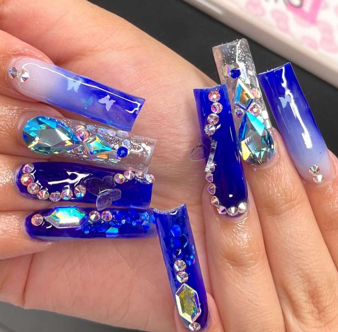 21 Royal Blue Coffin Nails With Diamonds [Trends 2024]