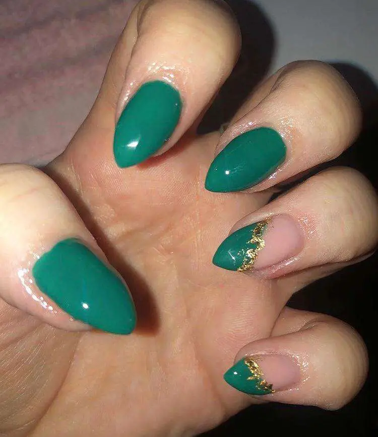 Peacock Mountain Peak Nails With A Touch Of Gold Foils