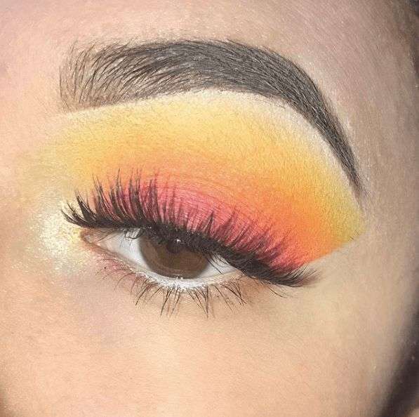 Pinky-Orange Sunset Eye Makeup