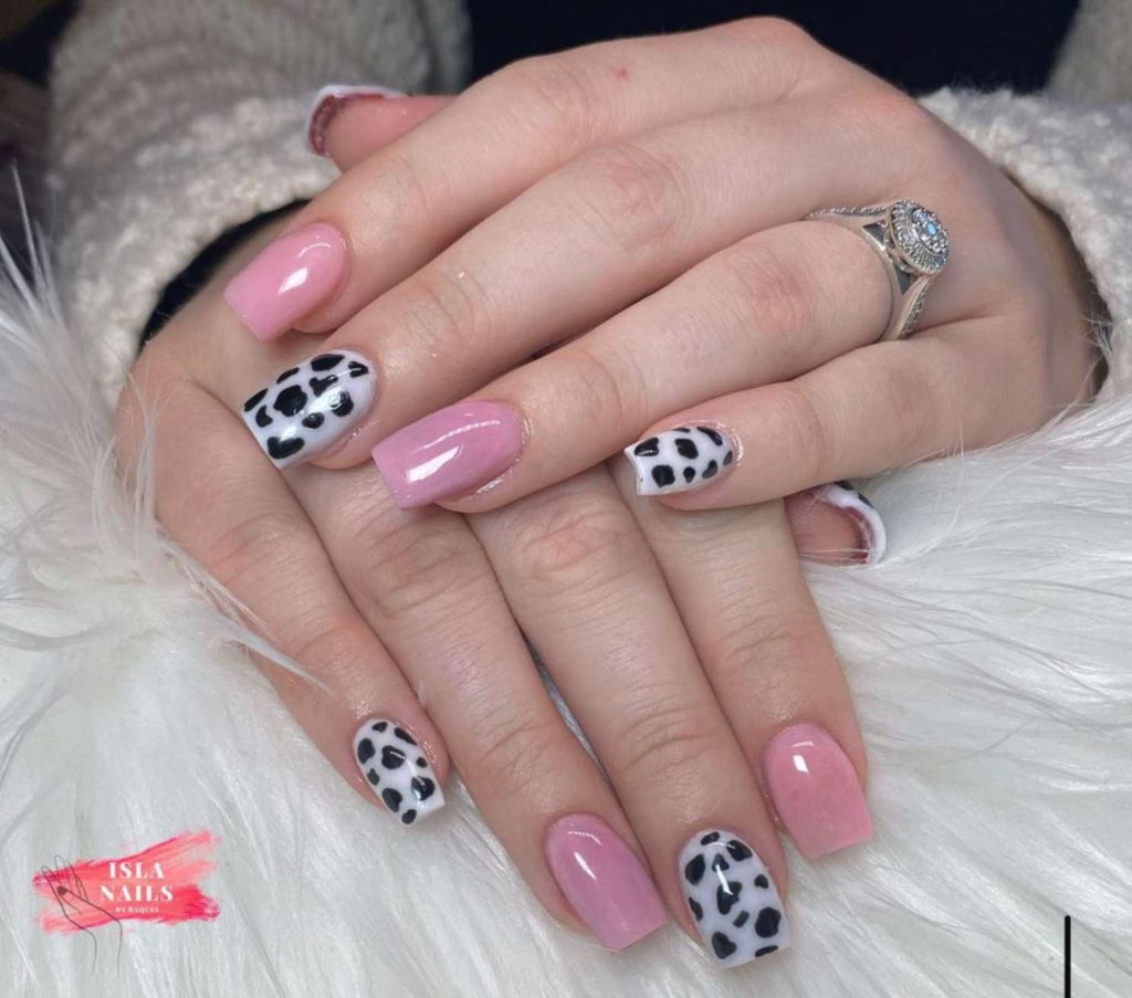 Bubblegum Pink Nails With Leopard Design 