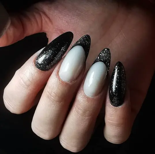 6. Almond Black And Silver Nails