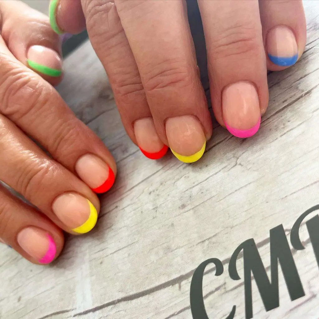Rainbow Nails Tip