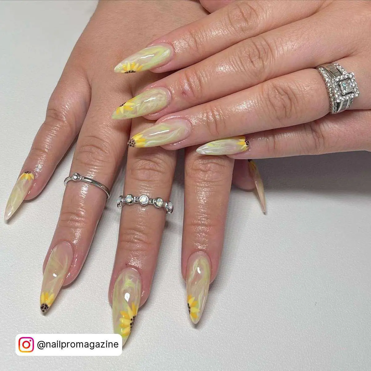 Nail Design With Sunflowers