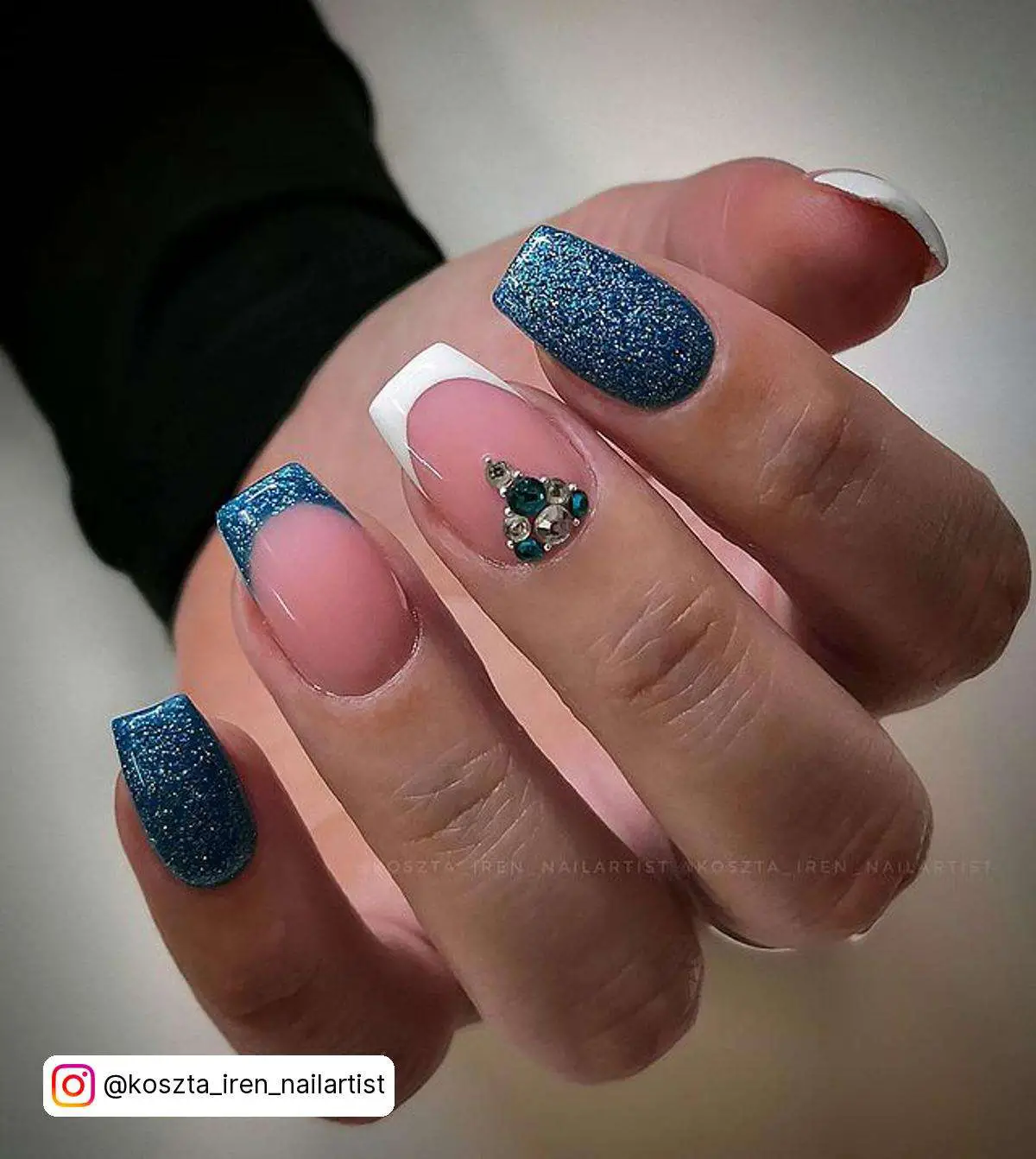 Winter Blue Nail Designs With Glitter