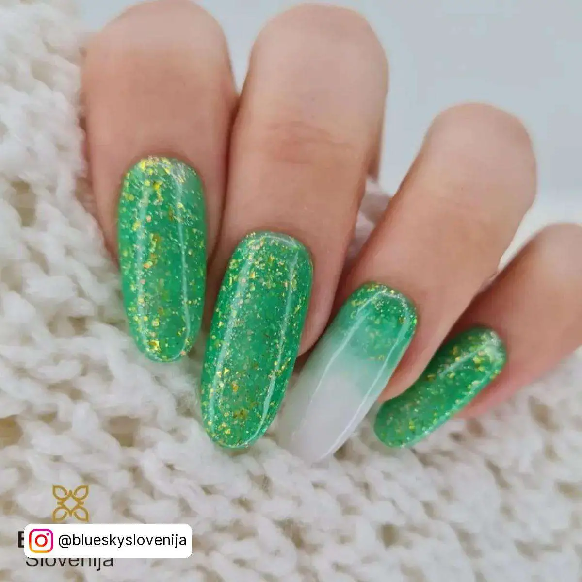 Winter Green Nails