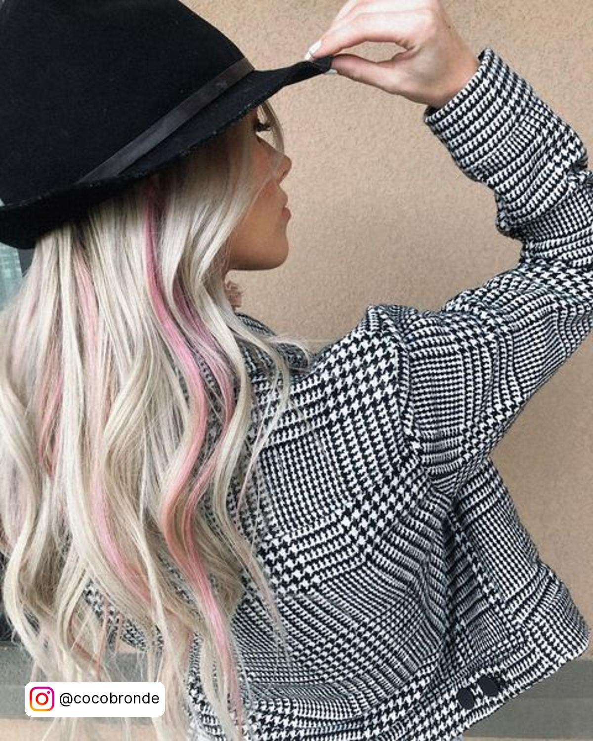 Blonde Hair With Pink Streaks