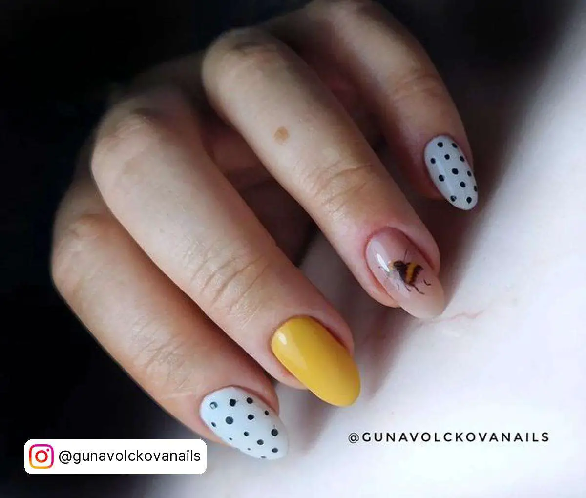 Easy Bumble Bee Nails