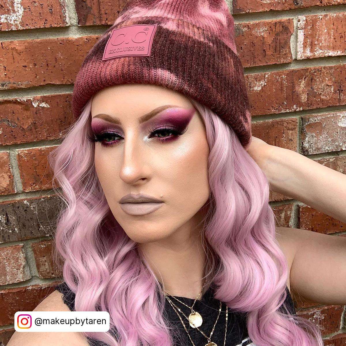 Makeup For Pink Hair