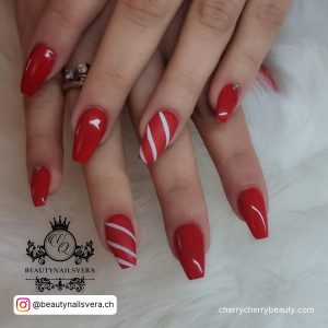 Short Coffin Red And White Nails With Stripes On Fur