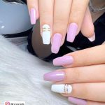 Pastel Purple N White Gel Nails Ideas With Golden Gitters