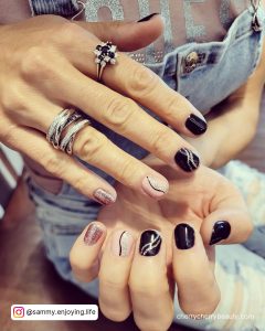 Black And Silver Nail Ideas With Swirls