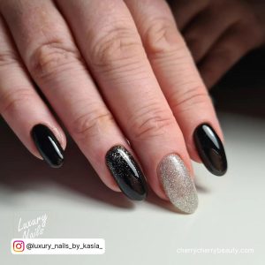 Black And Silver Press On Nails With A Glossy Finish