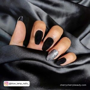 Black Silver Nails With Glitter