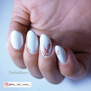 Round Cherry Blossom White Summer Nails Design On White Surface