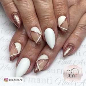 White And Gold Matte Nails With Lines