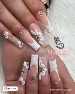 White Nails With Gold Rhinestones And Flowers