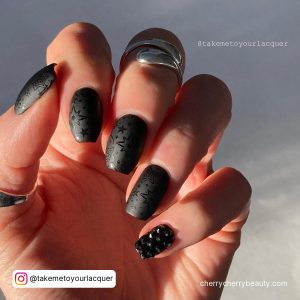 Black Nails Matte And Glossy