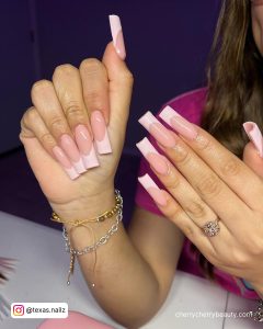 French Nails Light Pink