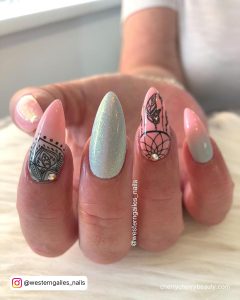 Grey And Pink Nails With Design On Two Fingers