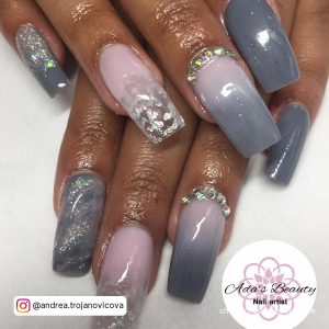 Nail Art Grey And Pink With Glitter