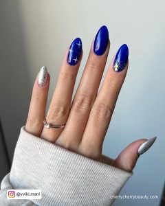 Navy Blue Nails With Silver Nails