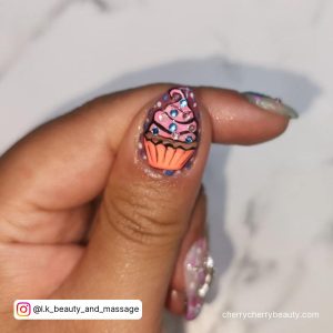 Short Birthday Acrylic Nails With Cupcake