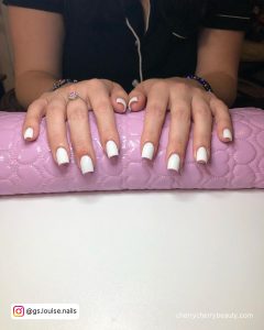 Short Simple White Acrylic Nails Sober Pink Surface