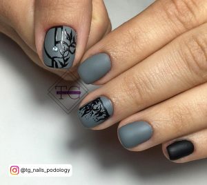 Black And Gray Nail Ideas With Design On Short Length