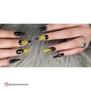 Black And Yellow Nail Ideas In Stiletto Shape