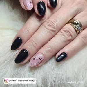 Black Short Almond Nails With Stars