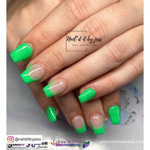 Bright Green Acrylic Nails