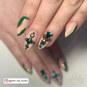 Christmas Nails Green And Gold
