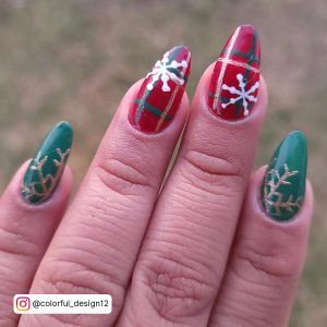 Christmas Nails Red Green Gold