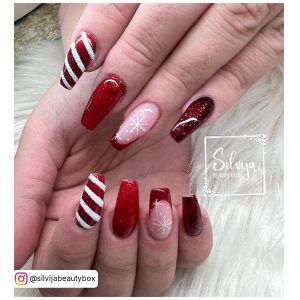 Christmas Nails Red Tips