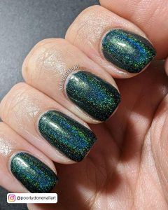 Forest Green Nail Ideas