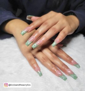 French Nails Green Tips