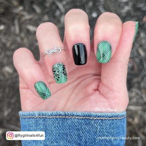 Green And Black Nails Designs With Checkered Pattern