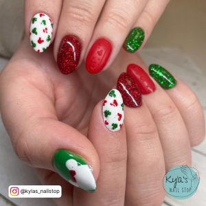 Green And Red Nail Ideas