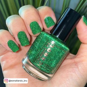 Green Glitter Nail