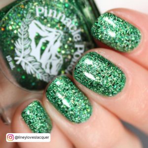 Green Glitter Nail Designs